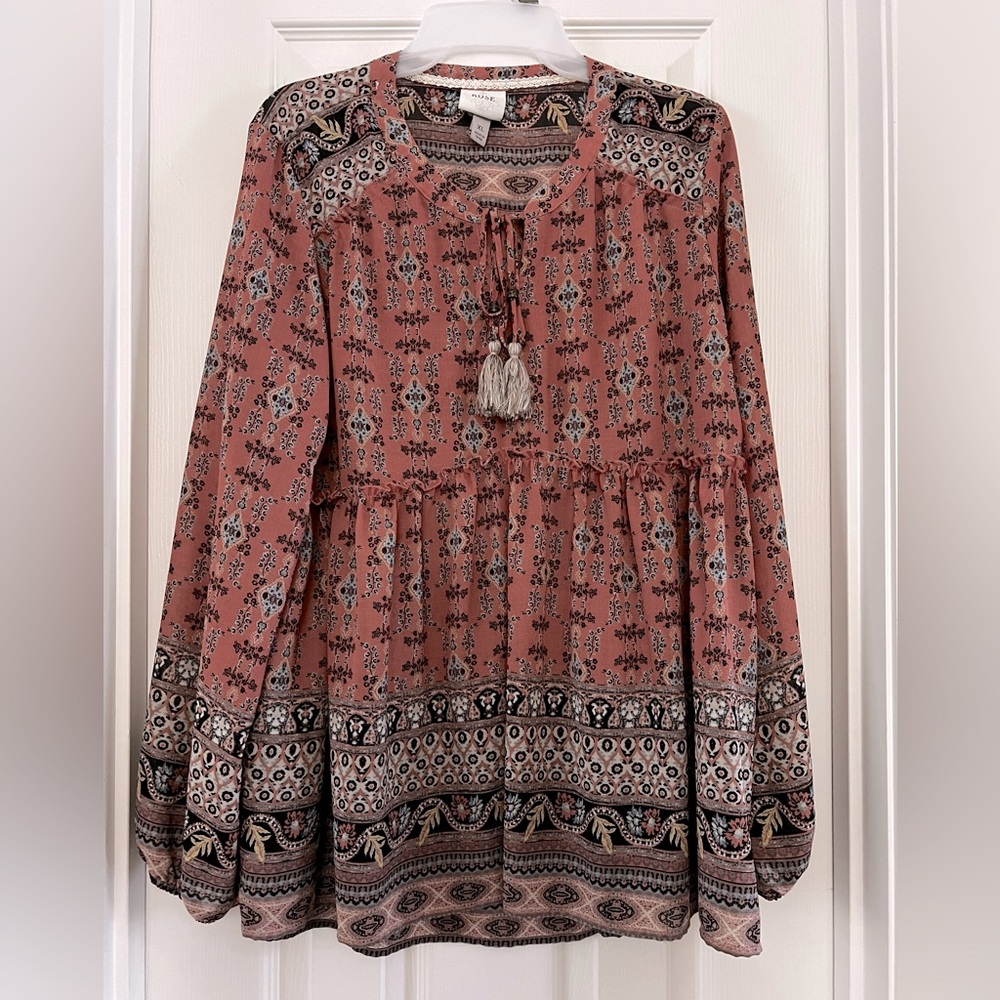 Knox Rose Boho “V” Neck, Tassels Tie Empire Style Long Sleeves Floral Blouse.